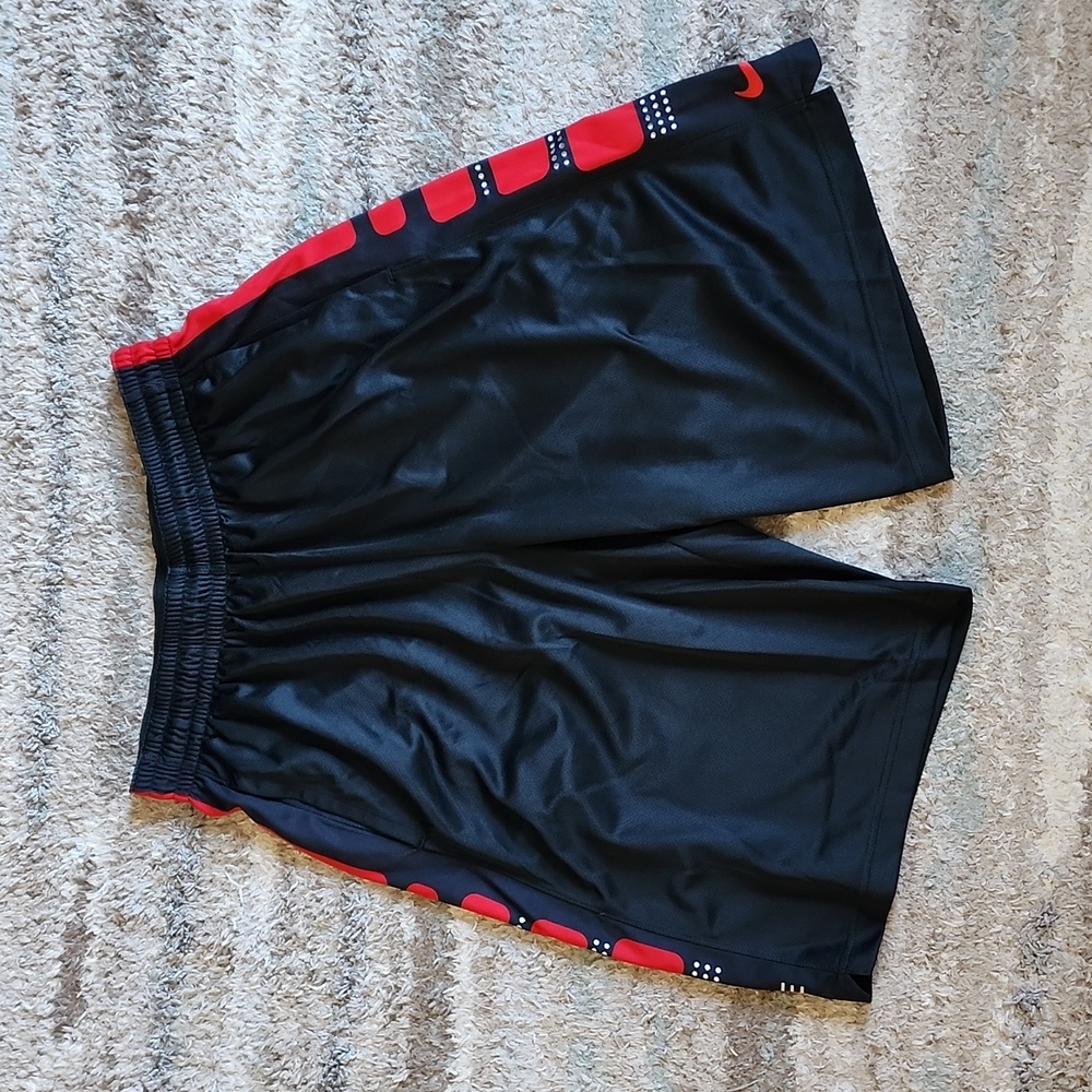 Nike Elite Black Red Basketball Shorts - Size Men's Large